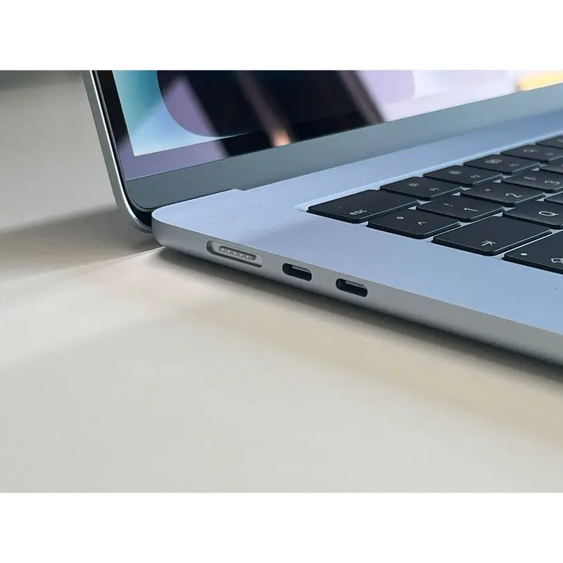 لپ تاپ 15.3 اینچی اپل مدل MacBook Air MW1G3 2025 LLA-M4-16GB Ram-256GB SSD